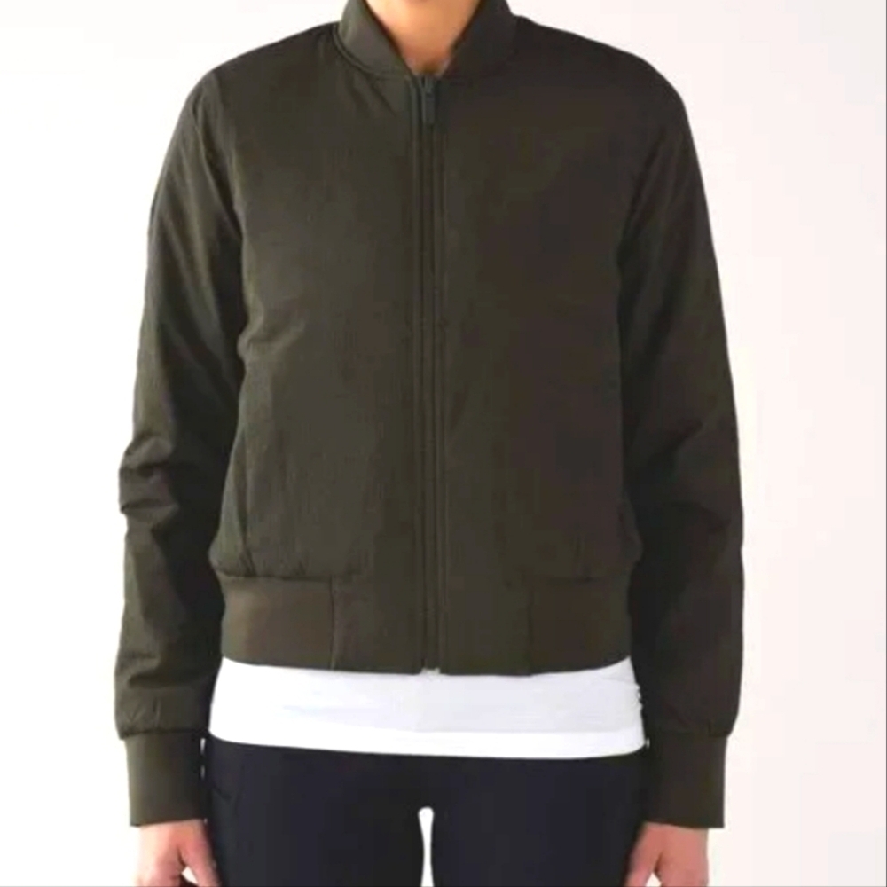 Uniqlo women's lightweight olive green bomber jacket